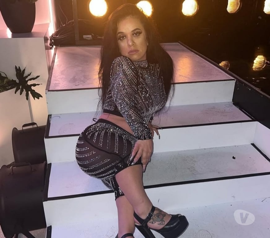 Adult Entertainment Leicestershire Leicester - Photos for Molly midgeht for more contact me on WhatsApp