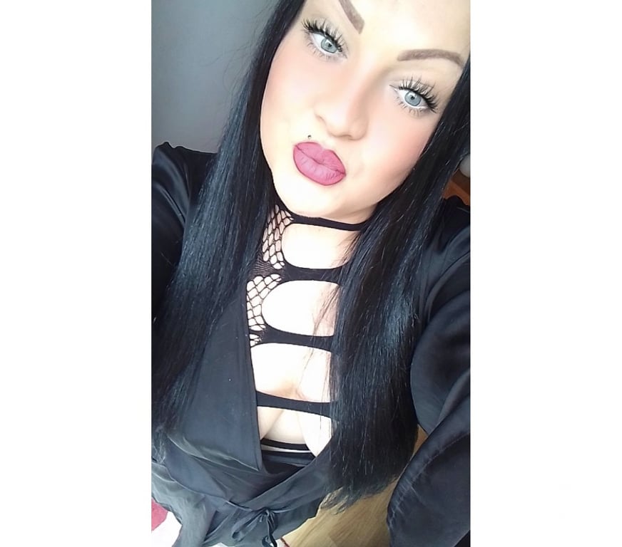 Escorts North West London Mill Hill - North West London - Photos for Party girls in area