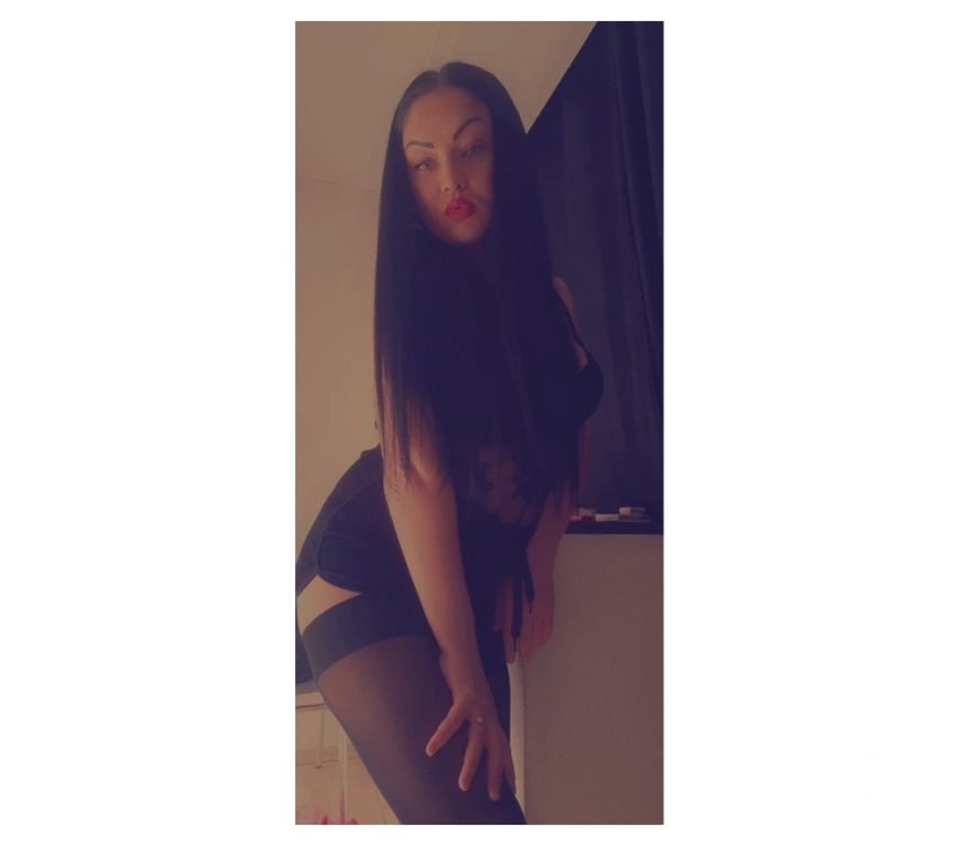 Escorts North West London Mill Hill - North West London - Photos for Party girls in area