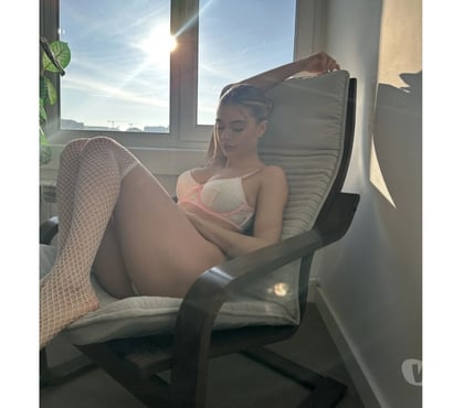 Escorts and Massages Crosshill Glasgow - Photos for Party Girl Sarah Young and duo