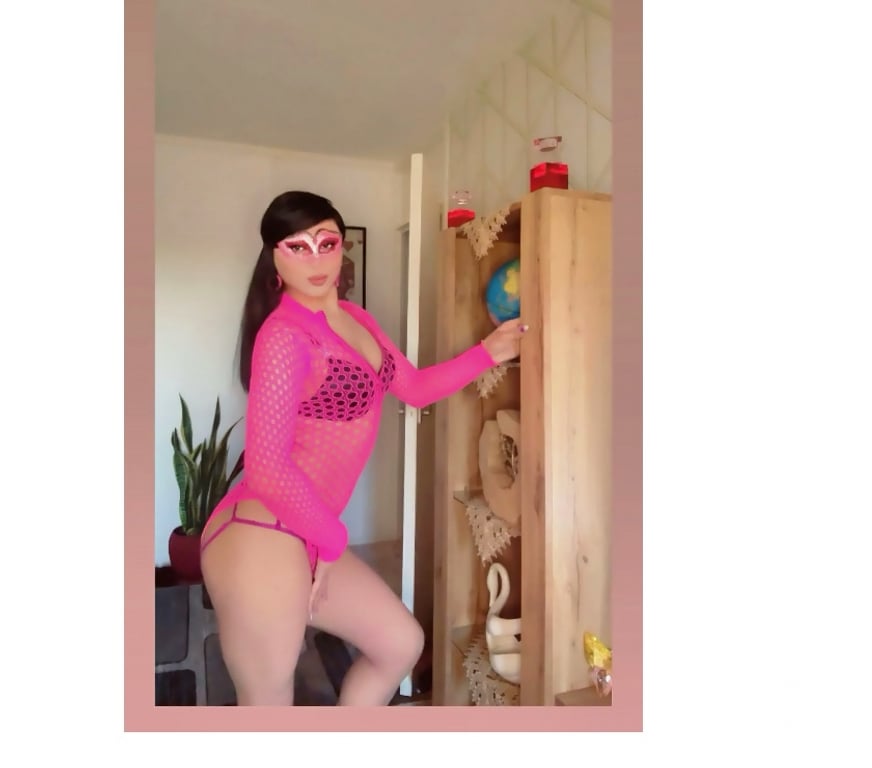 Trans Escorts Greater Manchester Manchester - Photos for Hot Arab trans based in Manchester centre