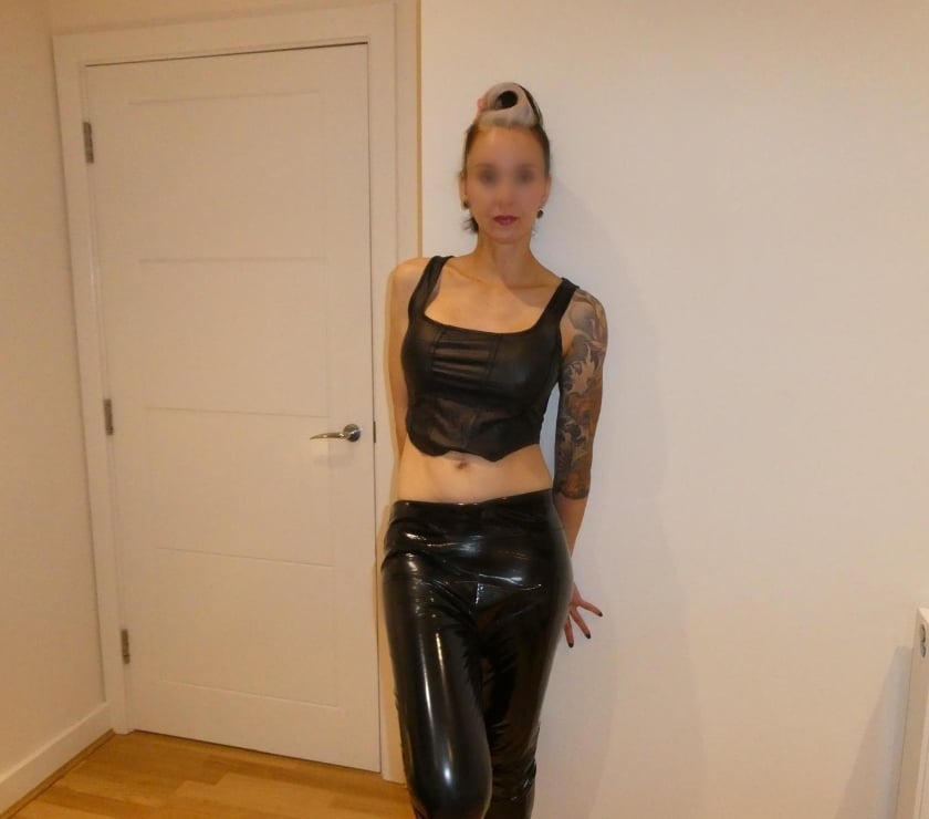 Escorts Gloucestershire Cheltenham - Photos for Relaxing and Revitalising Massage by English Sadie!