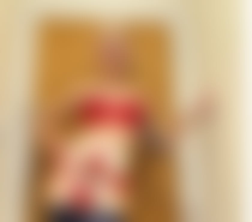 Escorts Gloucestershire Cheltenham - Photos for Relaxing and Revitalising Massage by English Sadie!