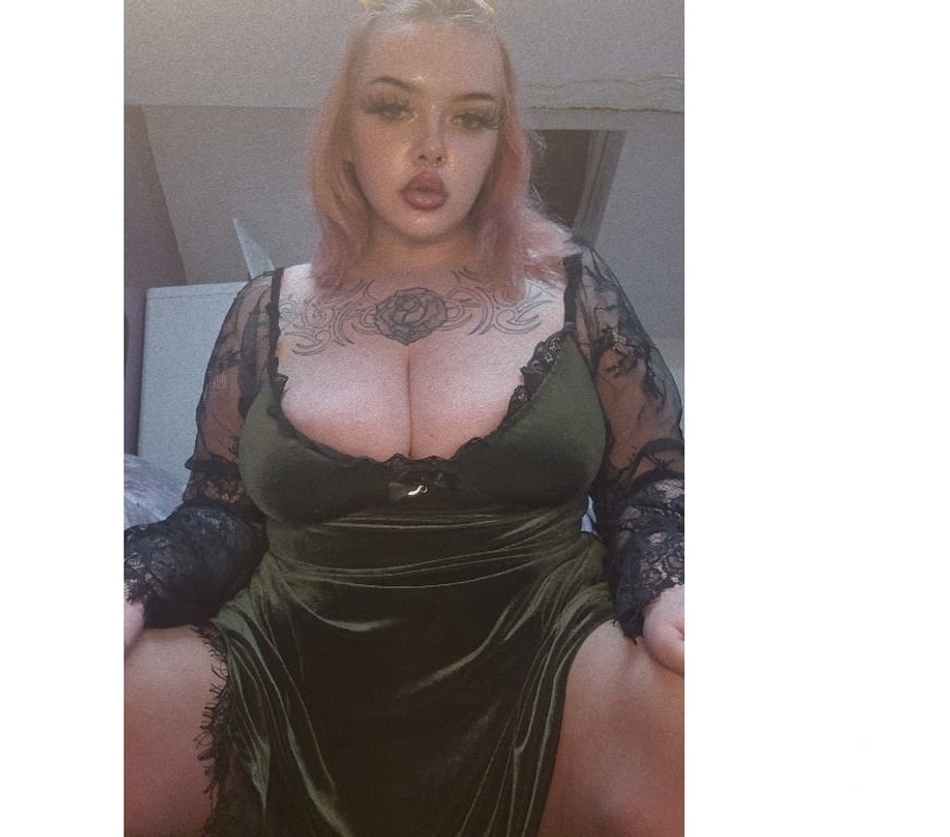 Escorts Greater Manchester Manchester - Photos for Size 18 Alternative BBW For GFE Incalls Outcalls Manchester