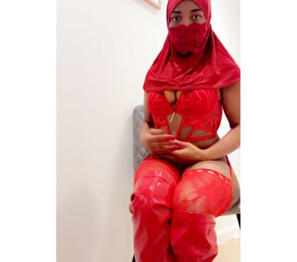 Photos for Curvy 🍑 Ebony 💎 party Girl 😉Cim💦Cif 💎OWO inc