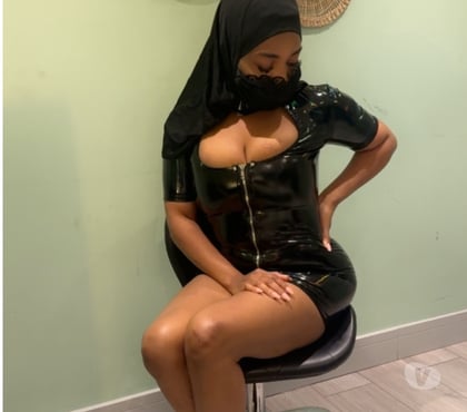 Photos for Curvy 🍑 Ebony 💎 party Girl 😉Cim💦Cif 💎OWO inc