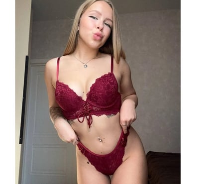 Escorts Canterbury City Centre Canterbury - Photos for The best company Neena Full Services