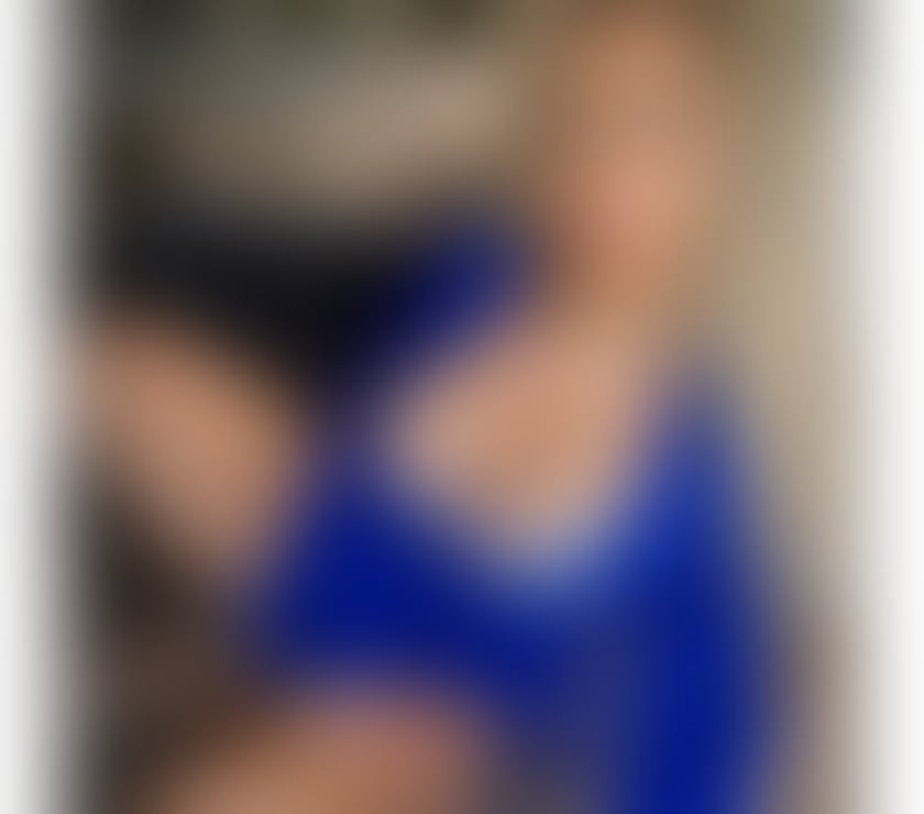 Photos for ꧁⎝ 𓆩༺HOT QUEEN༻𓆪 ⎠꧂