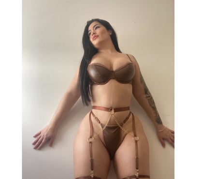 Escorts and Massages Cambridge City Centre Cambridge - Photos for Stunning Brazilian lady