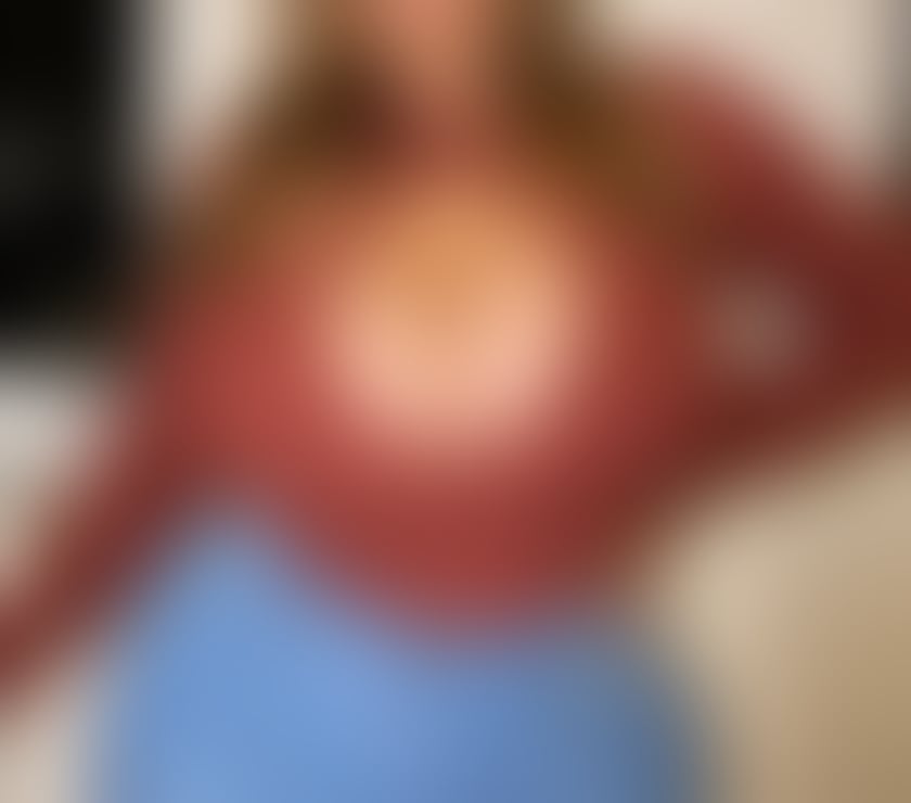 Escorts Hertfordshire Watford - Photos for Bridget Busty Jones B2B Massage 💆‍♂️ 😍