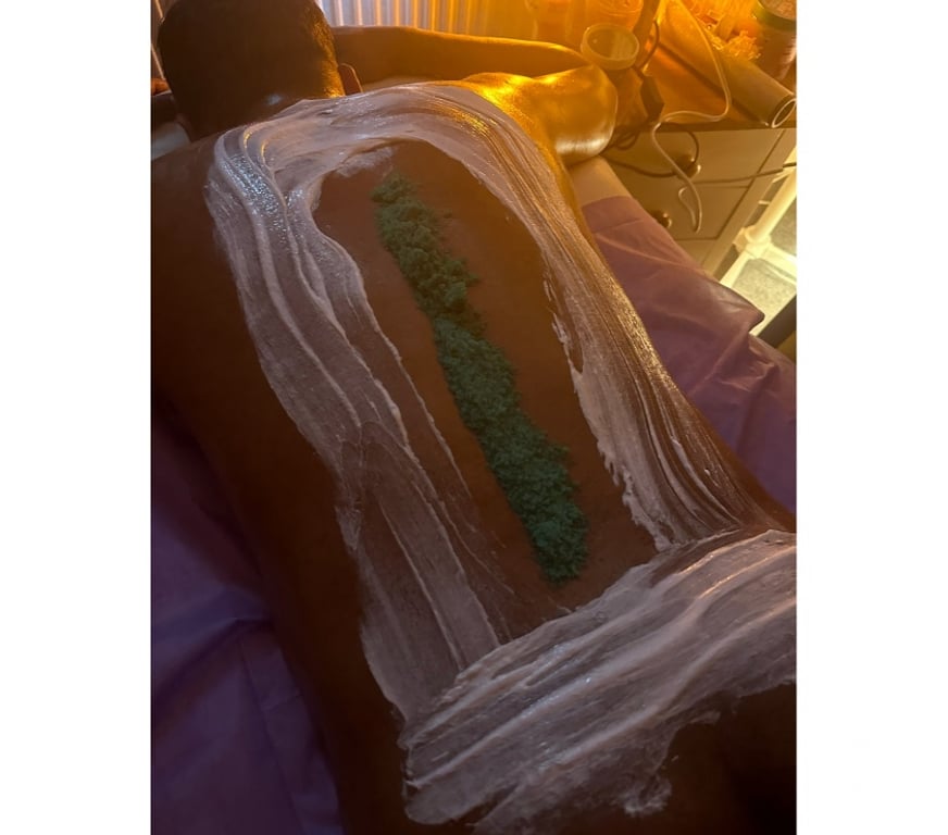 Escorts Hertfordshire Watford - Photos for Bridget Busty Jones B2B Massage 💆‍♂️ 😍