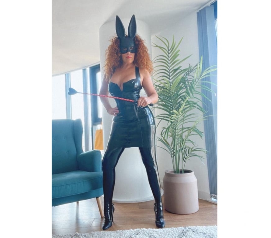 Escorts South East London Canada Water Station - South East London - Photos for EVE SECRETARY, DOMINATRIX PARTY🇪🇸🍾💄