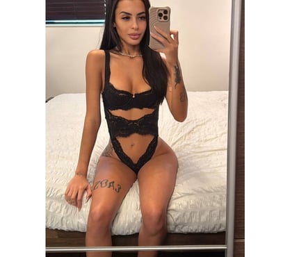 Escorts Crosshill Glasgow - Photos for Livia Sweet Provocative Style