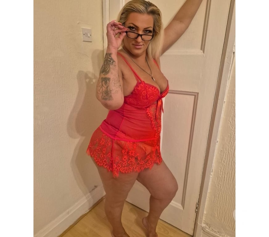 Escorts North West London Hendon Central Station - North West London - Photos for CHLOE ❤️ HUNGARY 🇭🇺 PARTY 🥳 WOMEN