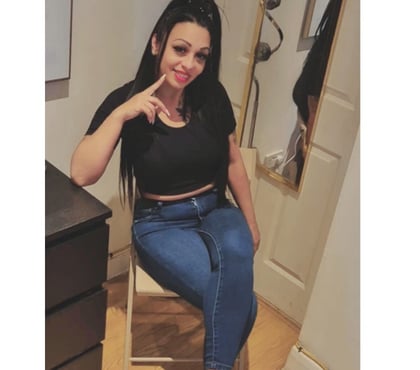 Escorts Slough Town Centre Slough - Photos for Nora 😘 Sweet 🥰 Party Girl