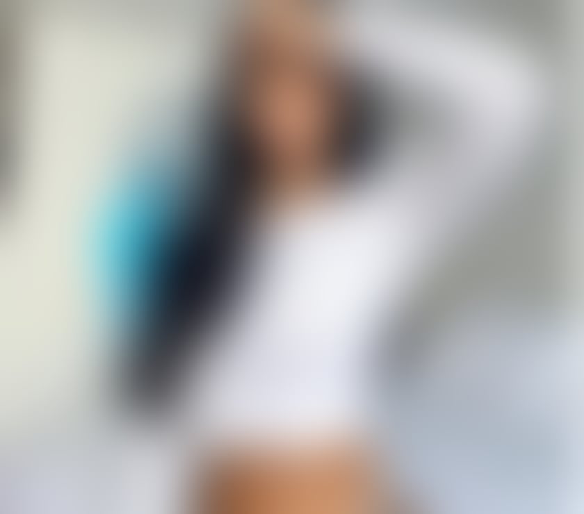 LATINA GIRLS FIRTS TIME IN TOWN 💜