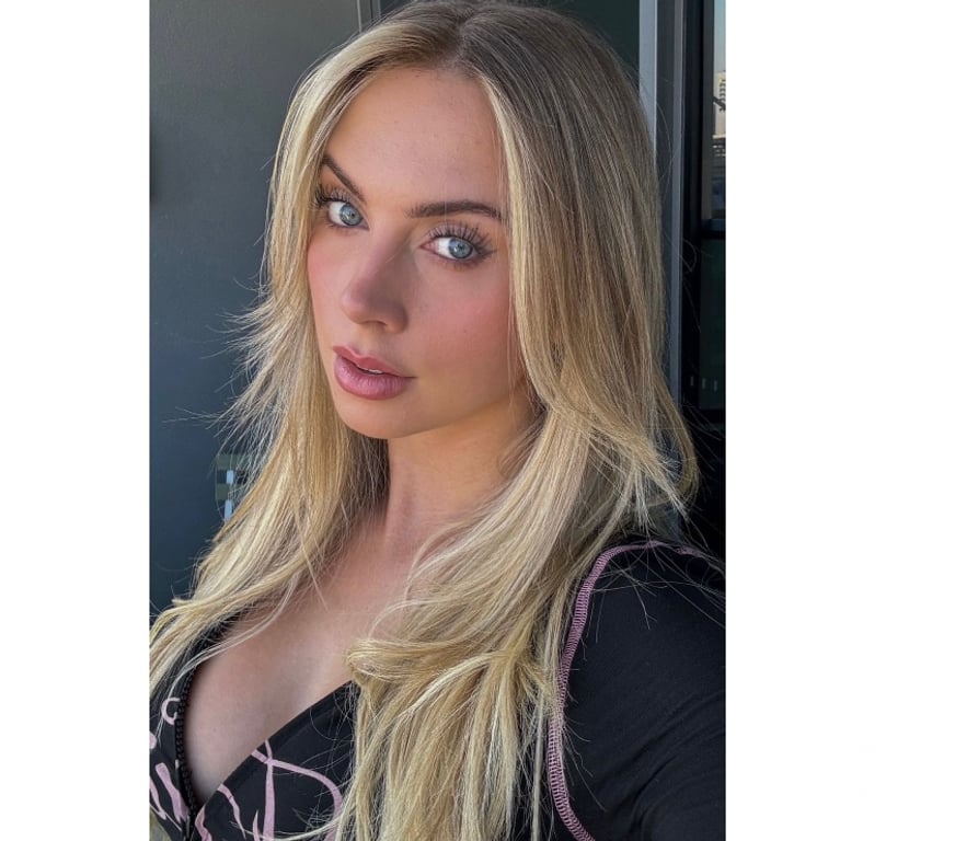 Escorts Devon Torbay - Photos for ALICE BRAZILIAN GIRL IN TOWN ❤️. PARTY GIRL 🥂