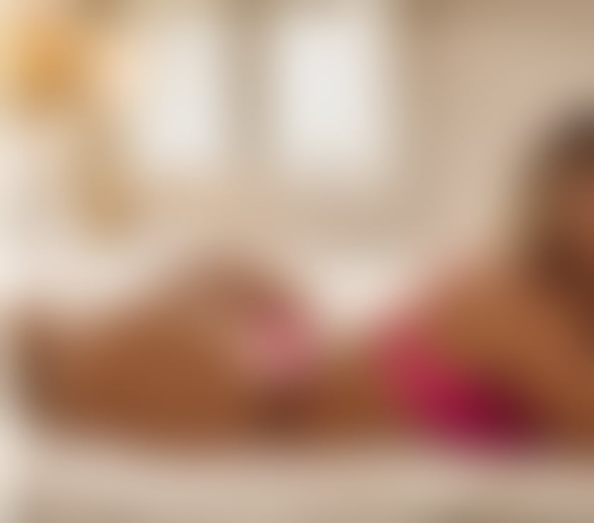 Escorts and Massages Woolwich South East London - Photos for Luna I m here now 🇧🇷. Pic 💯 real