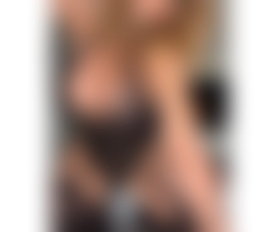 Escorts Gidea Park Havering - Photos for PARTY BLONDE MILF IN TOWN ❣️