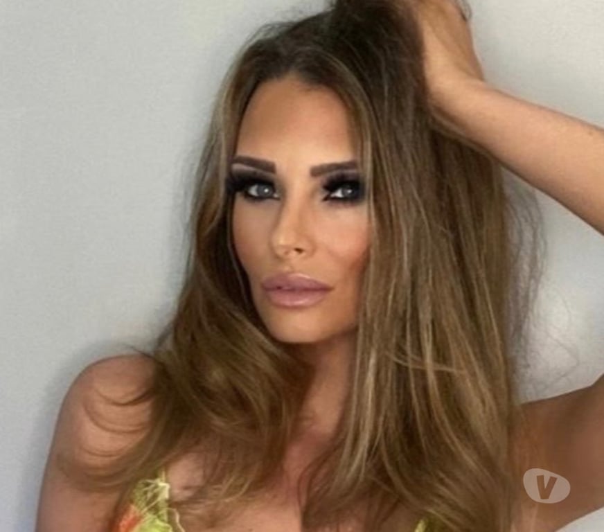 Adult Entertainment Greater Manchester Manchester - Photos for Classy Petite Brunette 20’s