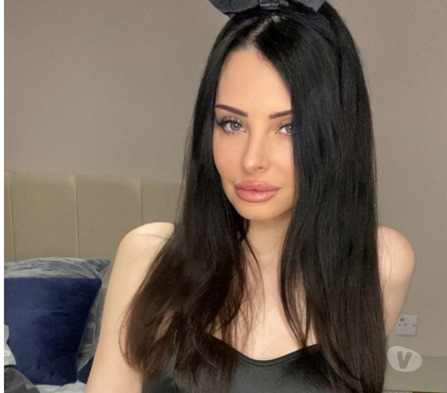 Adult Entertainment Central London Kensington and Chelsea - Photos for Curvy English Brunette - Vid calls and texting