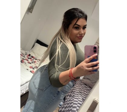 Escorts Edmonton North London - Photos for Chubby ajlin x Big ass 💋
