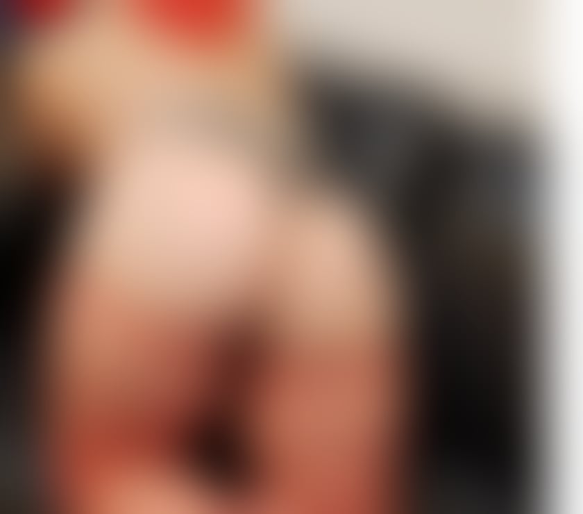 Escorts West Yorkshire Kirklees - Photos for Hello Roxy Hot Party girls