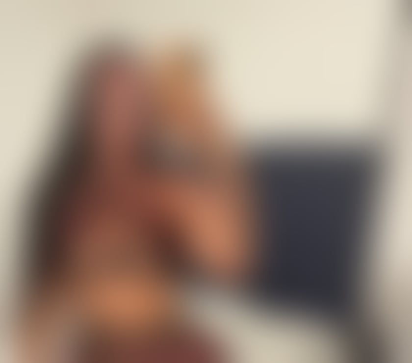 Escorts and Massages Stratford East London - Photos for Best service 😘curvy ❤️discreet