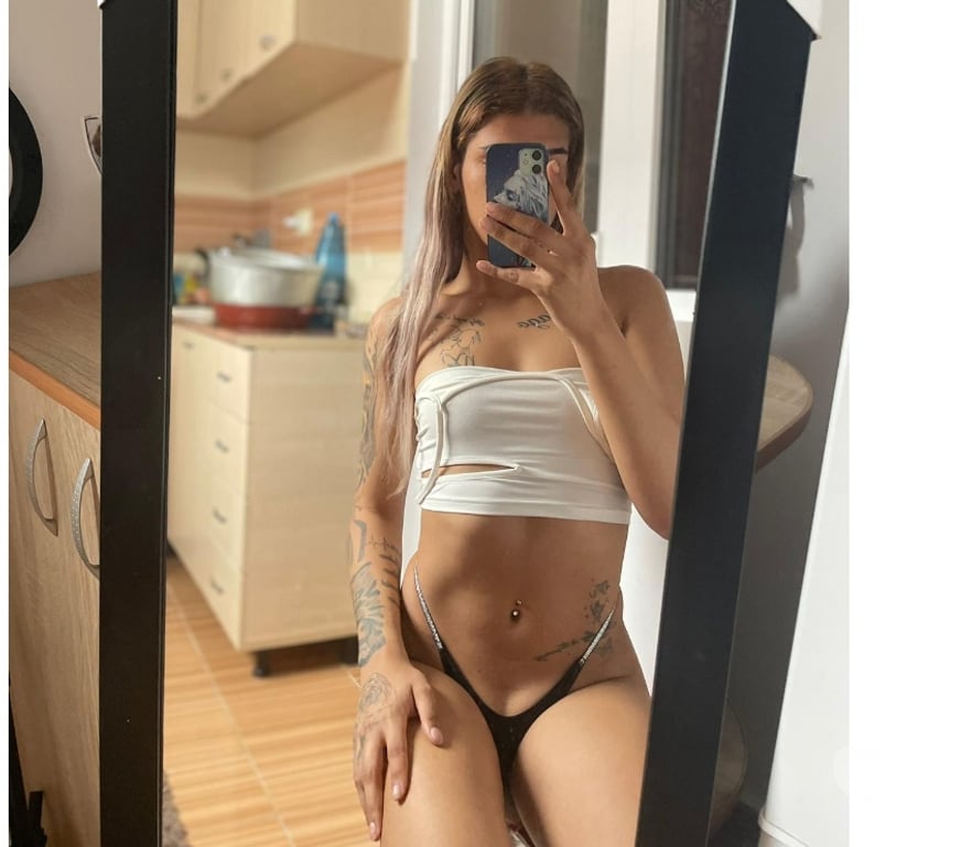 Trans Escorts Devon Torbay - Photos for Ts Aysha new in town party girl♥️supplies for🎉