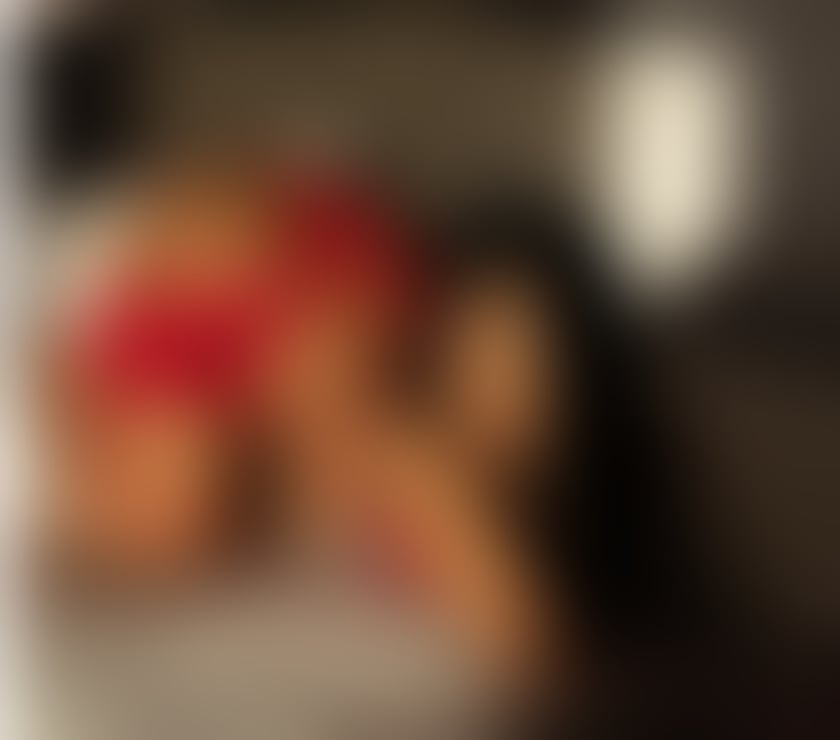 Escorts South West London Sutton - Photos for A captivating brunette, the kind you dream about. 😈