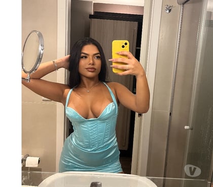 Photos for A captivating brunette, the kind you dream about. 😈