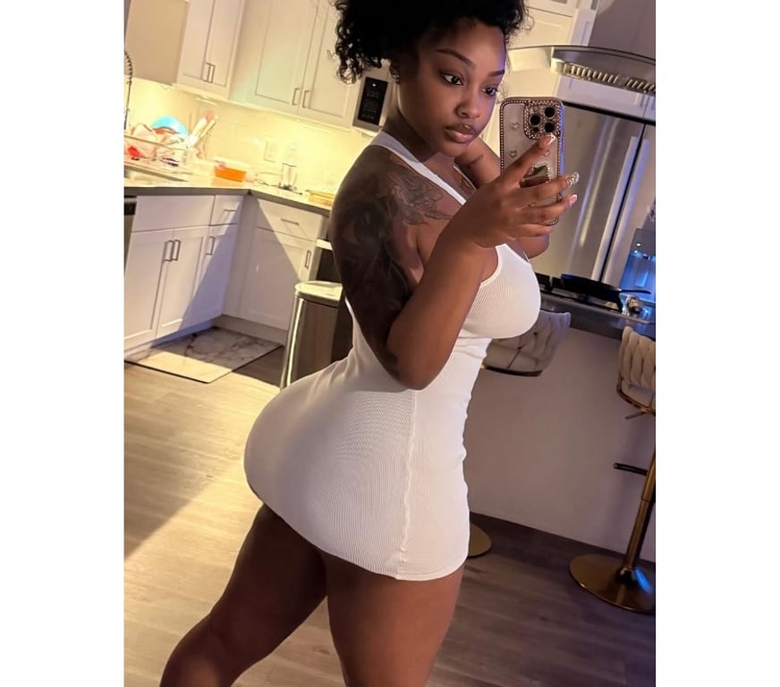 Escorts South East London Elephant & Castle Station - South East London - Photos for 😎🥰 NEW GIRL SEXY NAUGHTY BIG BOOS 😎🥰