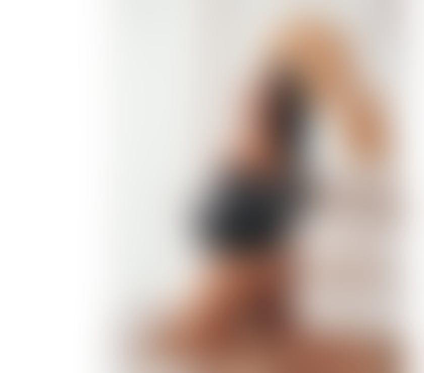 Escorts West Sussex Crawley - Photos for Jade I am a beautiful brunette.