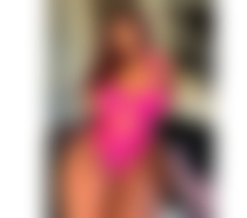 Escorts Essex Thurrock - Essex - Photos for The sexy and beautiful Sarah complete party gte latina