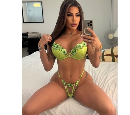 Escorts and Massages Manchester City Centre Manchester - Photos for EVA BODYBUILDING BIG ASS 🍑💪🏽🇧🇷