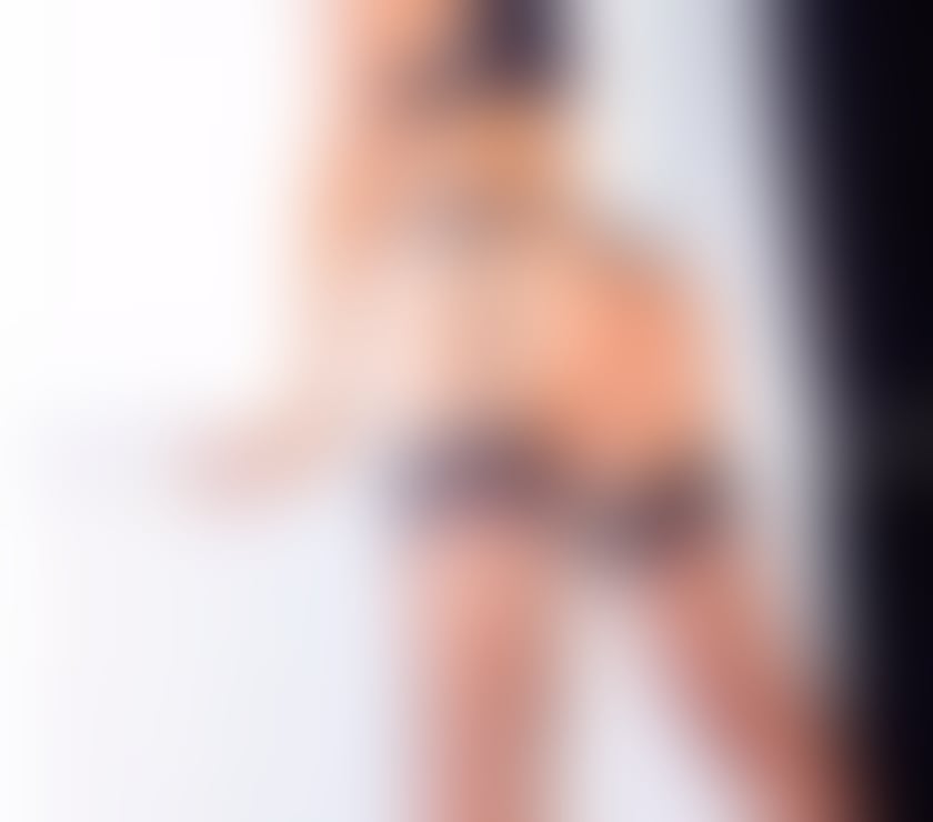 Trans Escorts Central London Tottenham Court Road - Central London - Photos for SANDRA PUTA-AVAILABLE 24-7