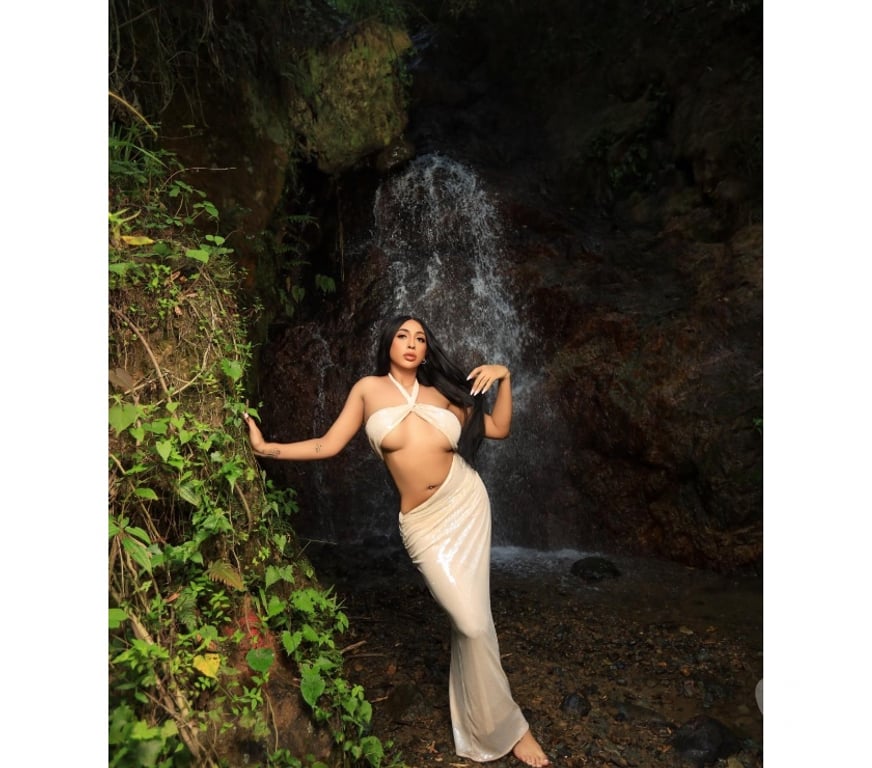 Escorts East London Canary Wharf - East London - Photos for 🍭YOUR TASTE CANDY🍭 AVAILABLE 24 7