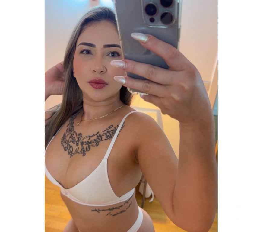 Escorts West London Hounslow - Photos for Bruna Brazilian 🇧🇷 BigAssss🔥Hot girl 🔥