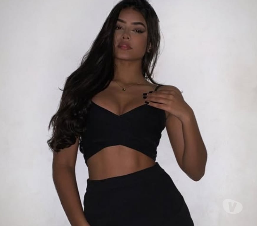 Escorts East London Canary Wharf - DLR Station - East London - Photos for ✨ Playful Latina with a Tempting Spark