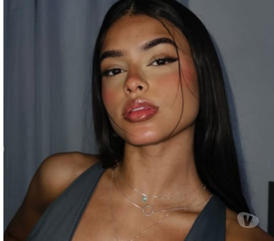 Escorts East London Canary Wharf - DLR Station - East London - Photos for ✨ Playful Latina with a Tempting Spark