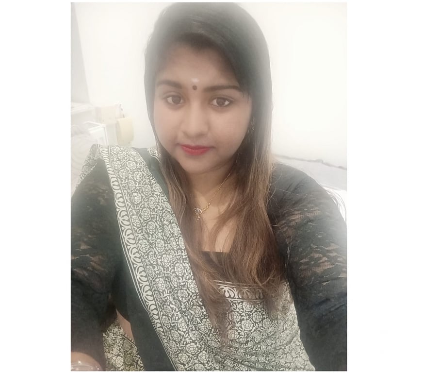 Escorts North West London Kingsbury - North West London - Photos for Hot south Indian in town for a good time chubby n curvy