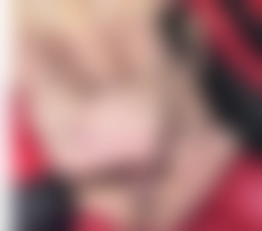 Escorts East London Canary Wharf - East London - Photos for Footfetish, sub, and more! 💦 🔥