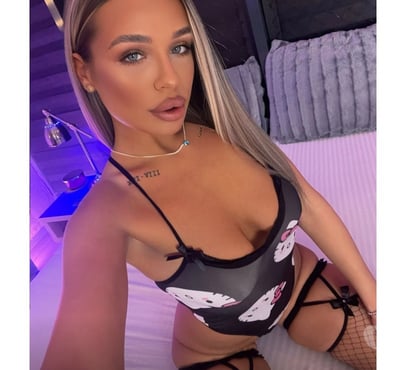 Escorts Wrexham City Centre Wrexham - Wales - Photos for ✨️THE PERFECT MIX OF ELEGANCE AND CHARM✨️