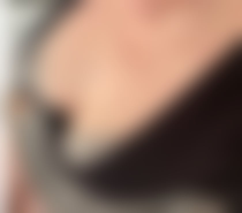 Escorts and Massages Birmingham Birmingham - Photos for Mature lady Louise