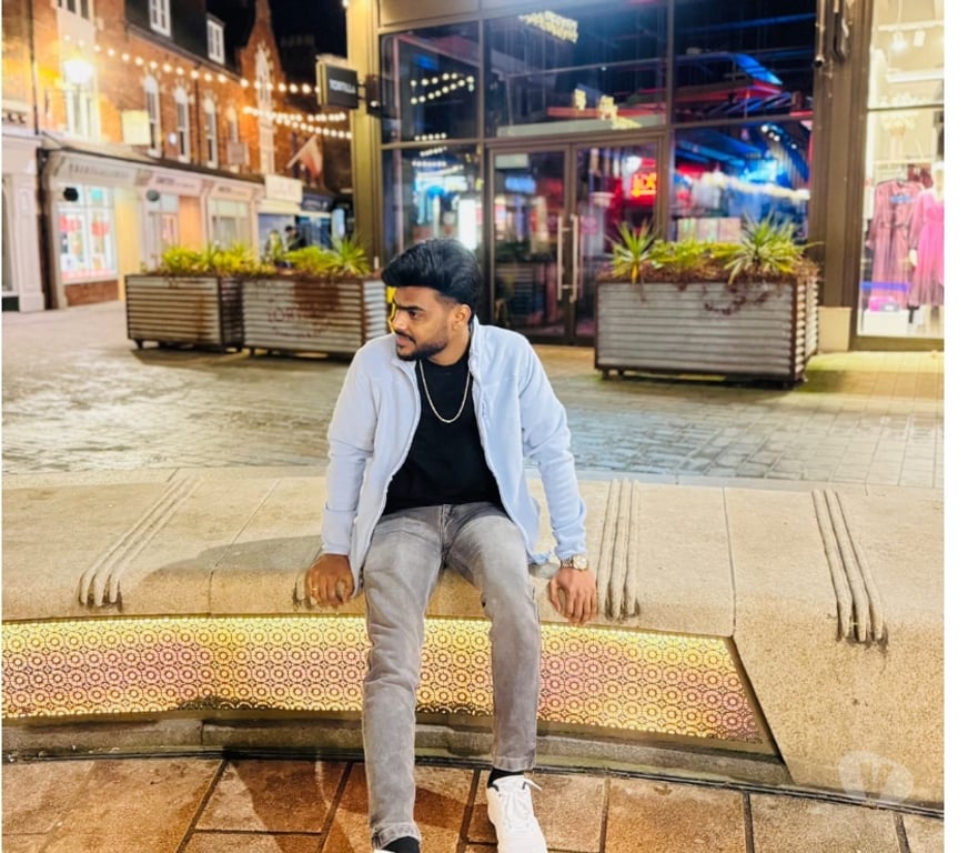 Escorts Lincolnshire Lincoln - Photos for “Friendly🫂 Fit & Open-Minded 💯– Let’s Connect”