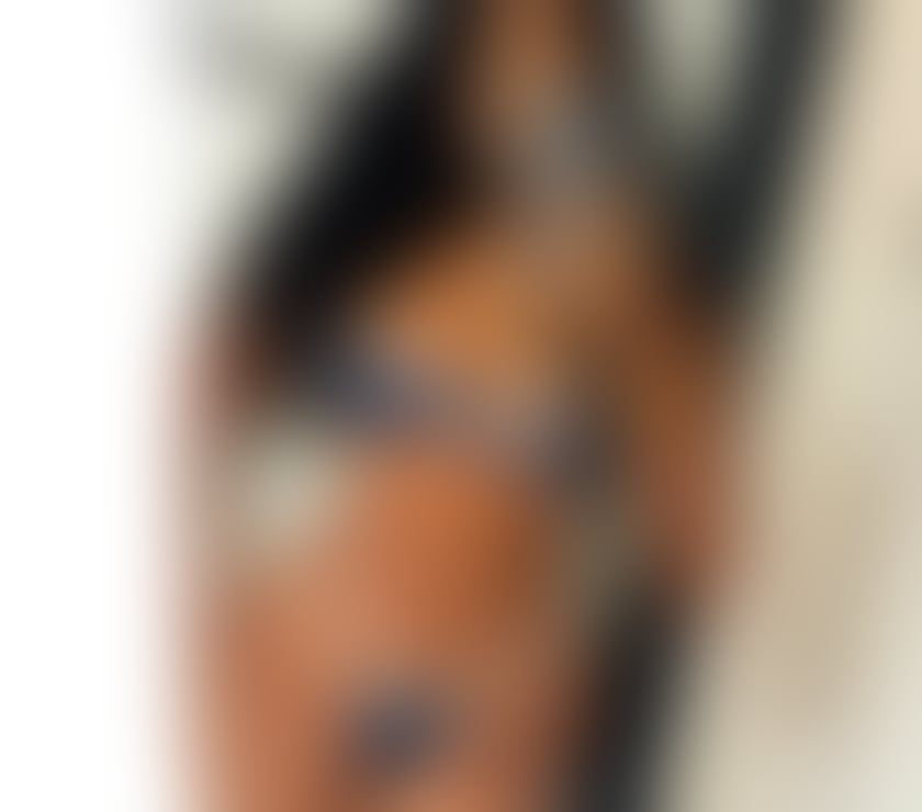 Chanel lady sexi Latina owo party