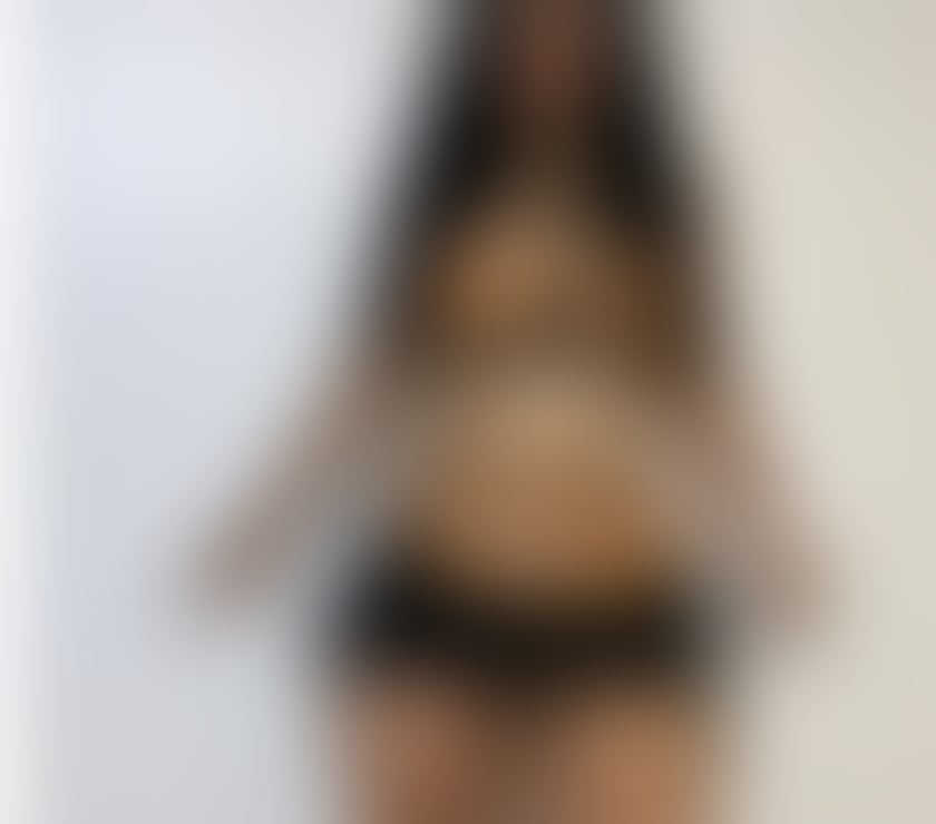 Escorts Canary Wharf East London - Photos for Sexy HOT ARAB Indian