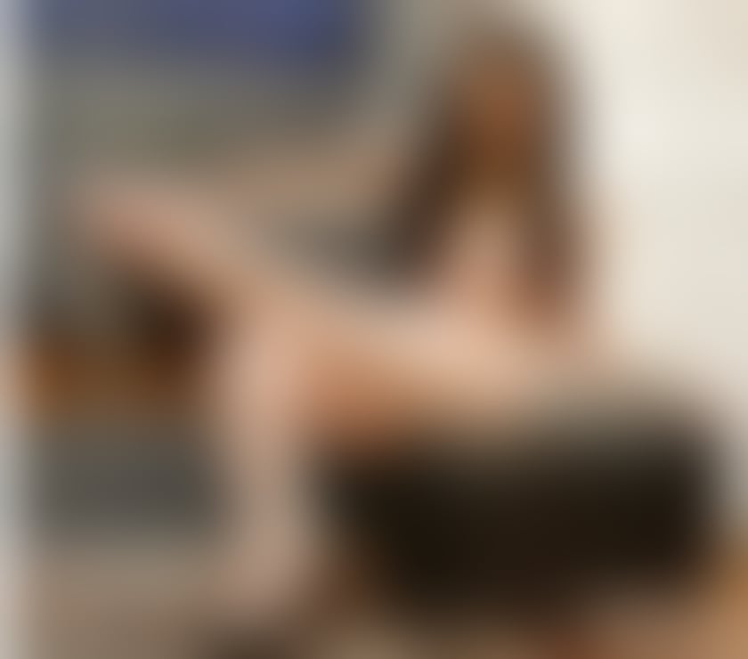 Escorts Mid Ulster Aughnacloy - Mid Ulster - Photos for Laura hot latina first and short time in town