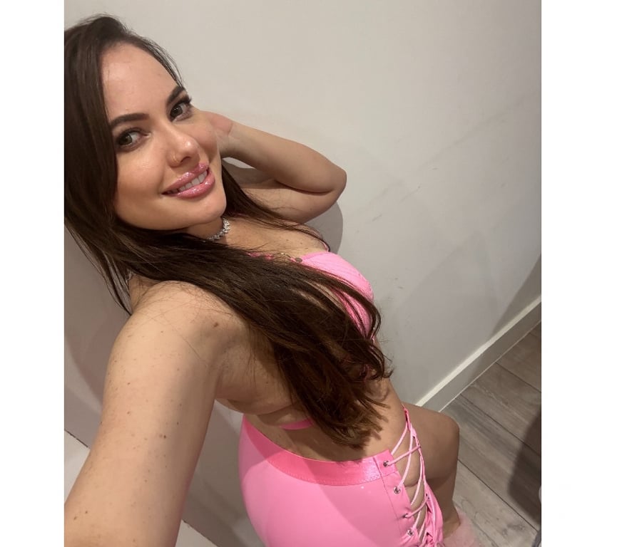 Escorts Derbyshire Derby - Photos for 💋LARA💋 LATIN BOMBSHELL ARRIVED😋 100% FUN⭐