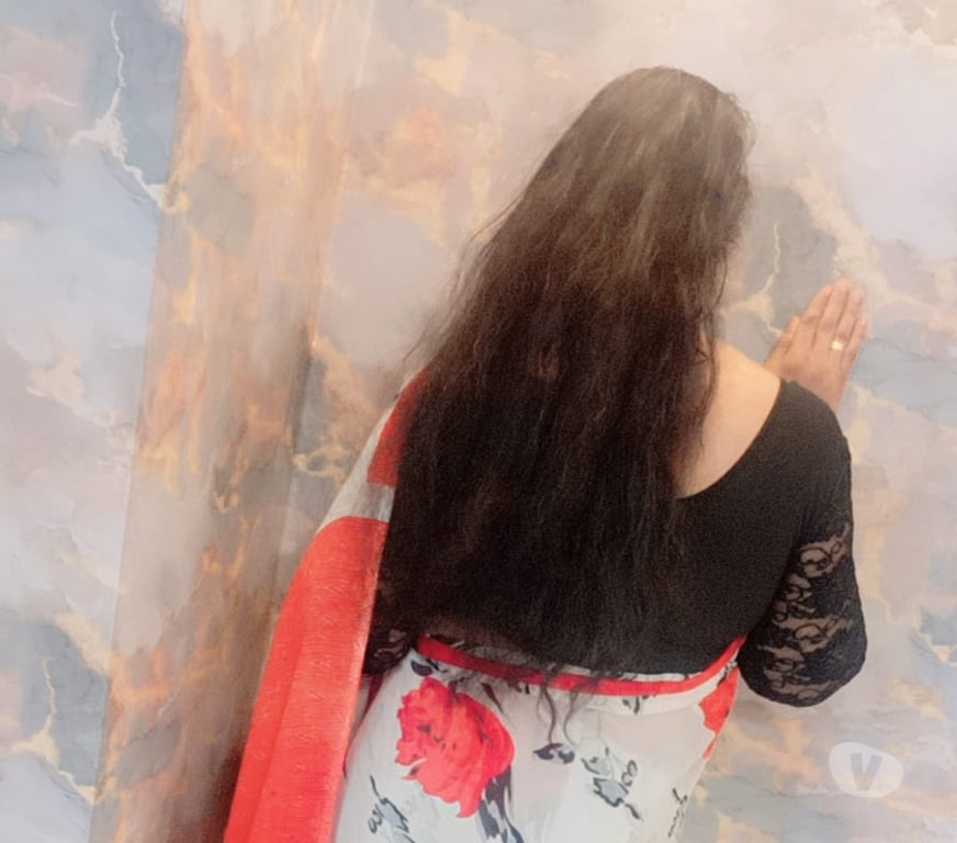 Escorts Bedfordshire Luton - Photos for REENA SOUTH INDIAN TAMIL GIRL NEW IN LUTON